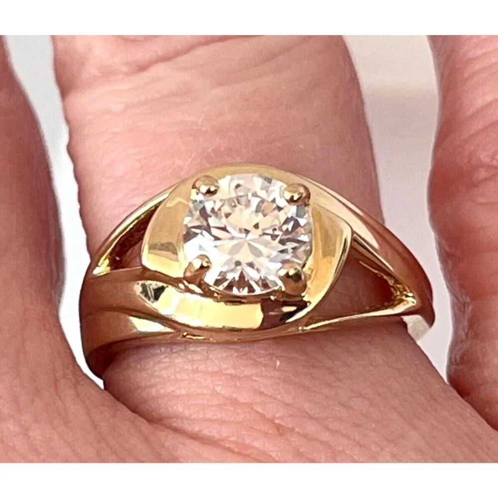 Vintage 1970s Ring Size 8 CZ Solitaire Openwork Gold Plated Band - 14R